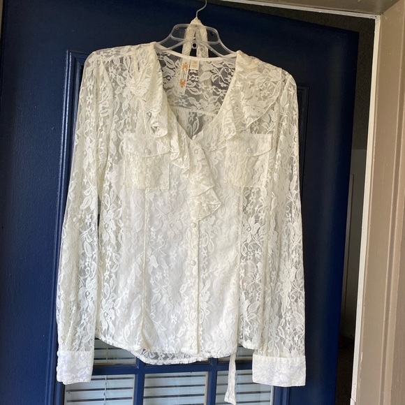Cream Lace Blouse for work or play NWOT - Picture 1 of 5
